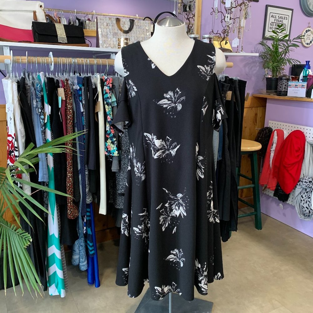 In Every Story Short Sleeved Cold Shoulder Floral Dress